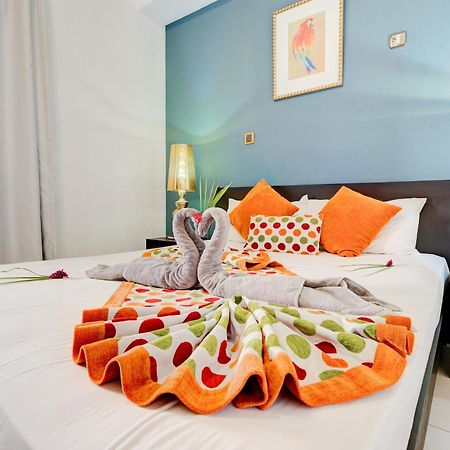 Pereybere Apartment With Breakfast And Private Balcony Pereybere Beach Extérieur photo