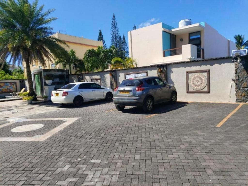 Pereybere Apartment With Breakfast And Private Balcony Pereybere Beach Extérieur photo