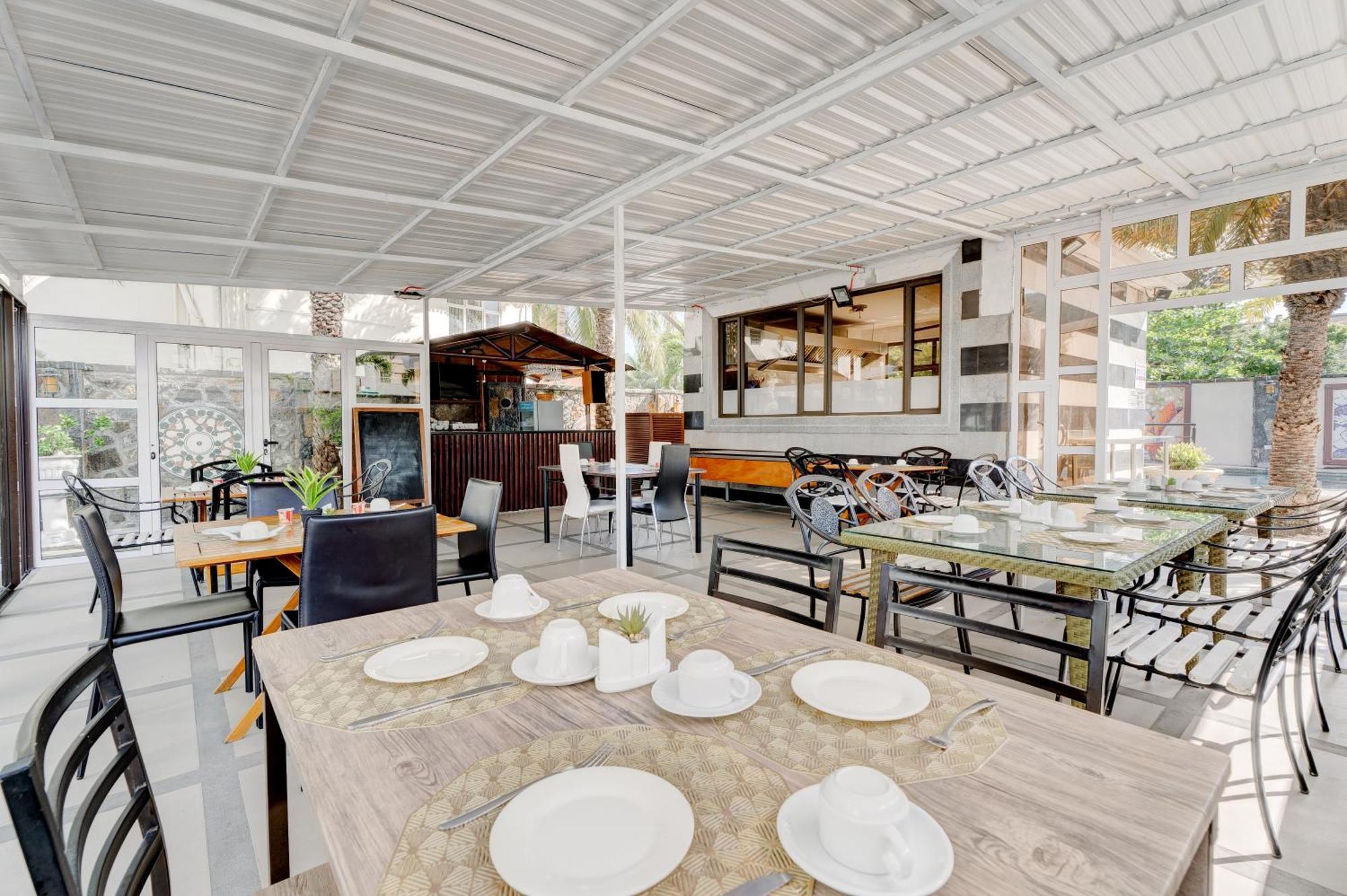 Pereybere Apartment With Breakfast And Private Balcony Pereybere Beach Extérieur photo