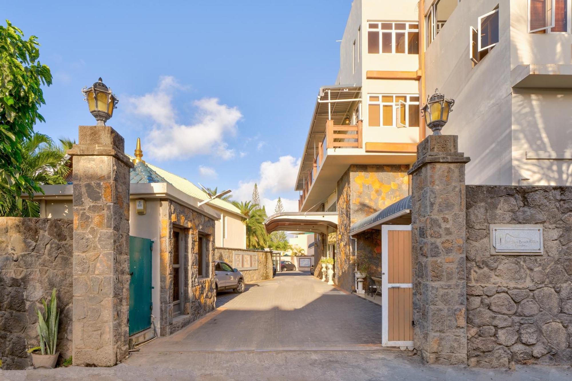 Pereybere Apartment With Breakfast And Private Balcony Pereybere Beach Extérieur photo